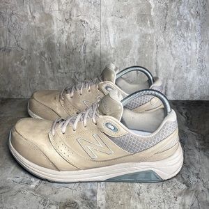 New Balance 928v3 Woman’s Shoes - Size: 10 2A(Narrow)